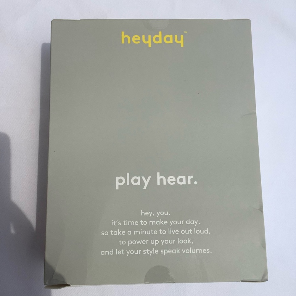 Heyday Headphones Over-the-Ear Wired 3.5mm Color Dusty Pink or Dark Pink - Picture 7 of 12